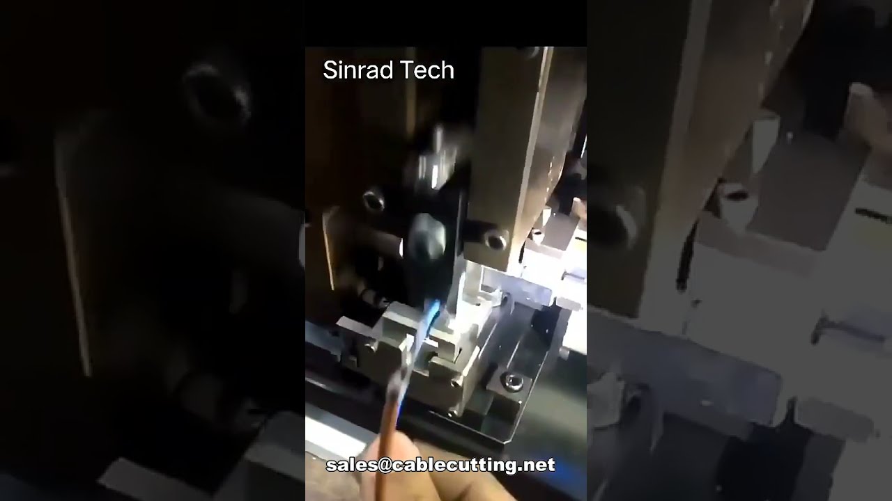 金屬端子壓接機｜電子喇叭線精密連接器自動化設備