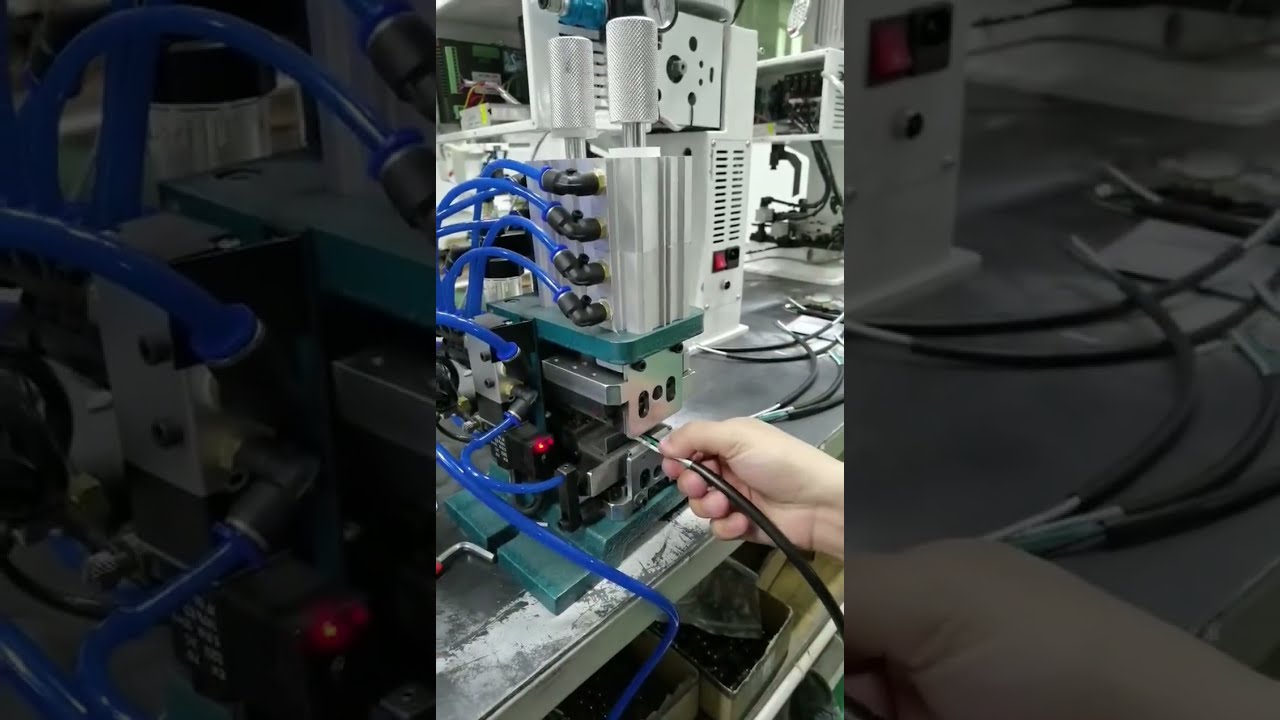 一鍵搞定！剝線扭線機，工廠自動化必備神器 #工廠 #機械 #工具