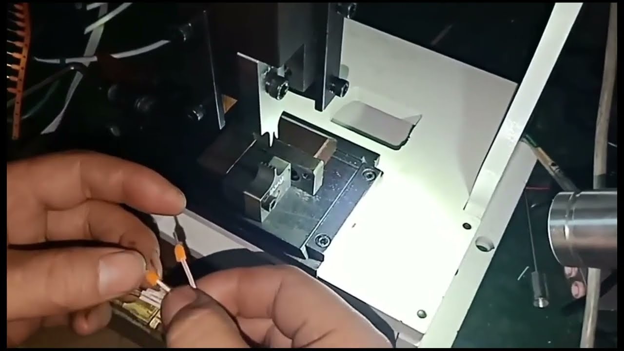 30mm行程冷壓端子機｜鬆散絕緣端子壓接機｜高效電線連接設備