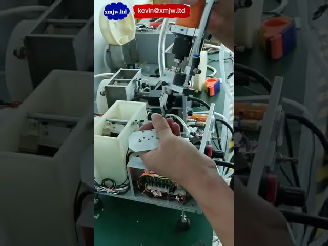 手持式自動鎖螺絲機｜附送螺絲供料器，提升產線效率