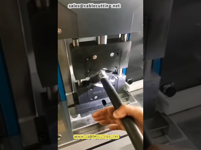 300平方六邊形端子壓接，採用30噸專用端子壓接機