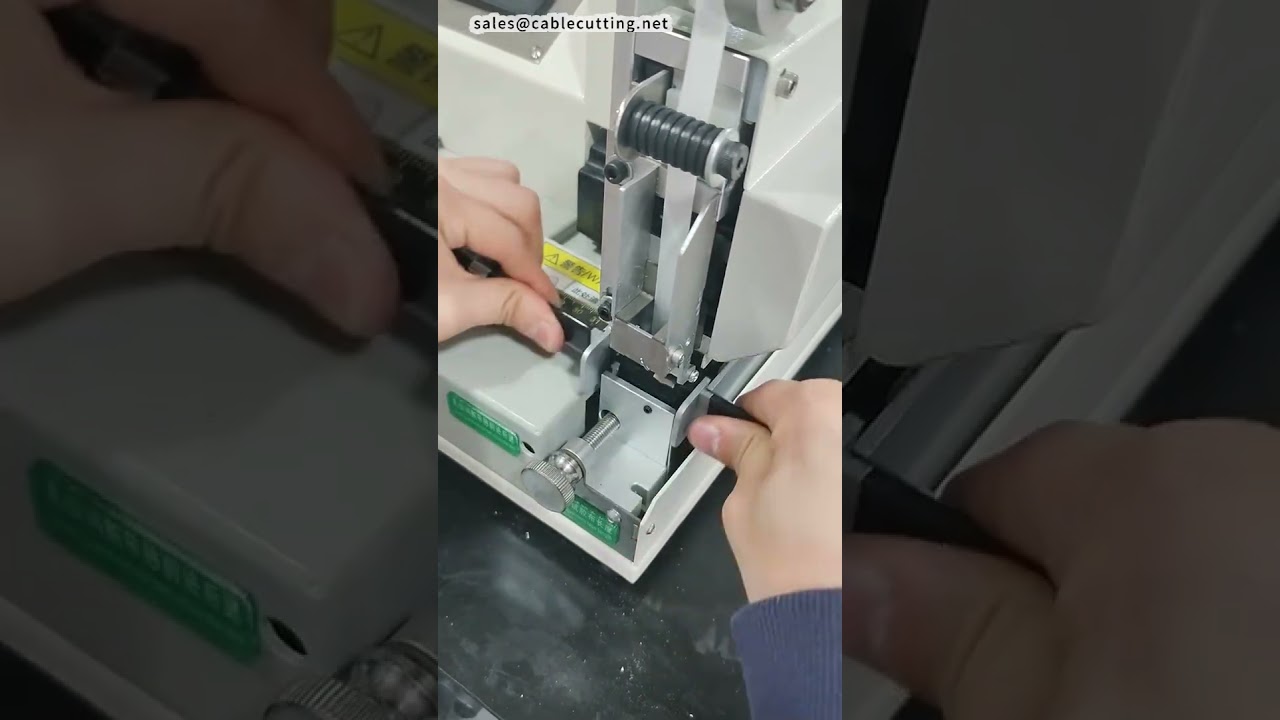 推入式膠帶纏繞機｜精準定位每小時1000條線｜工廠自動化設備