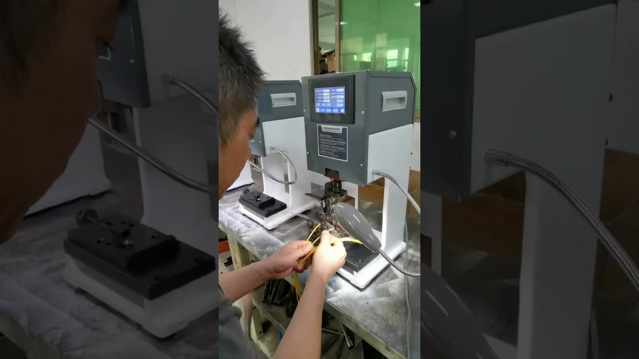 伺服端子機老化測試運轉中 #機械 #剝線機 #工廠 #工具