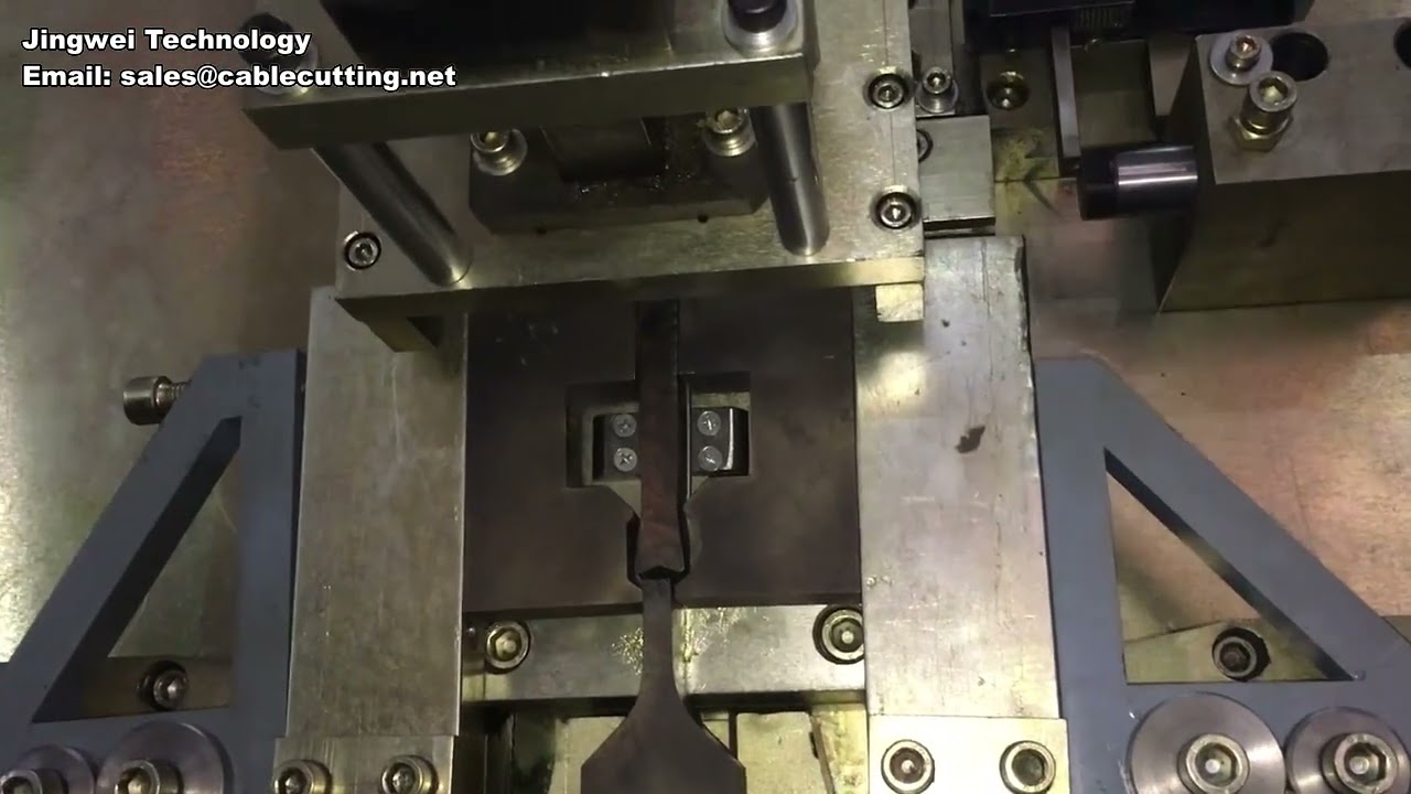 電容精密自動焊接機｜功率電容自動點焊機｜高效能焊錫設備