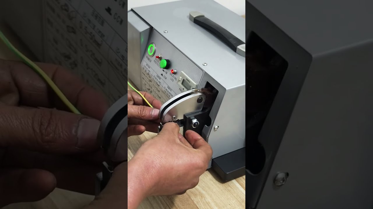 高效能電動端子壓接機｜最大70平方毫米端子｜工廠自動化設備