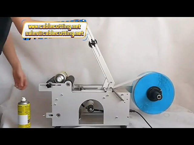 MT-50 桌上型手動貼標機｜圓瓶紅酒、PET瓶、啤酒罐、鐵罐貼標與日期打印