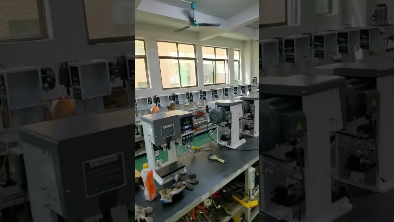 連續端子機工廠實拍展示 #工廠 #機械 #工具