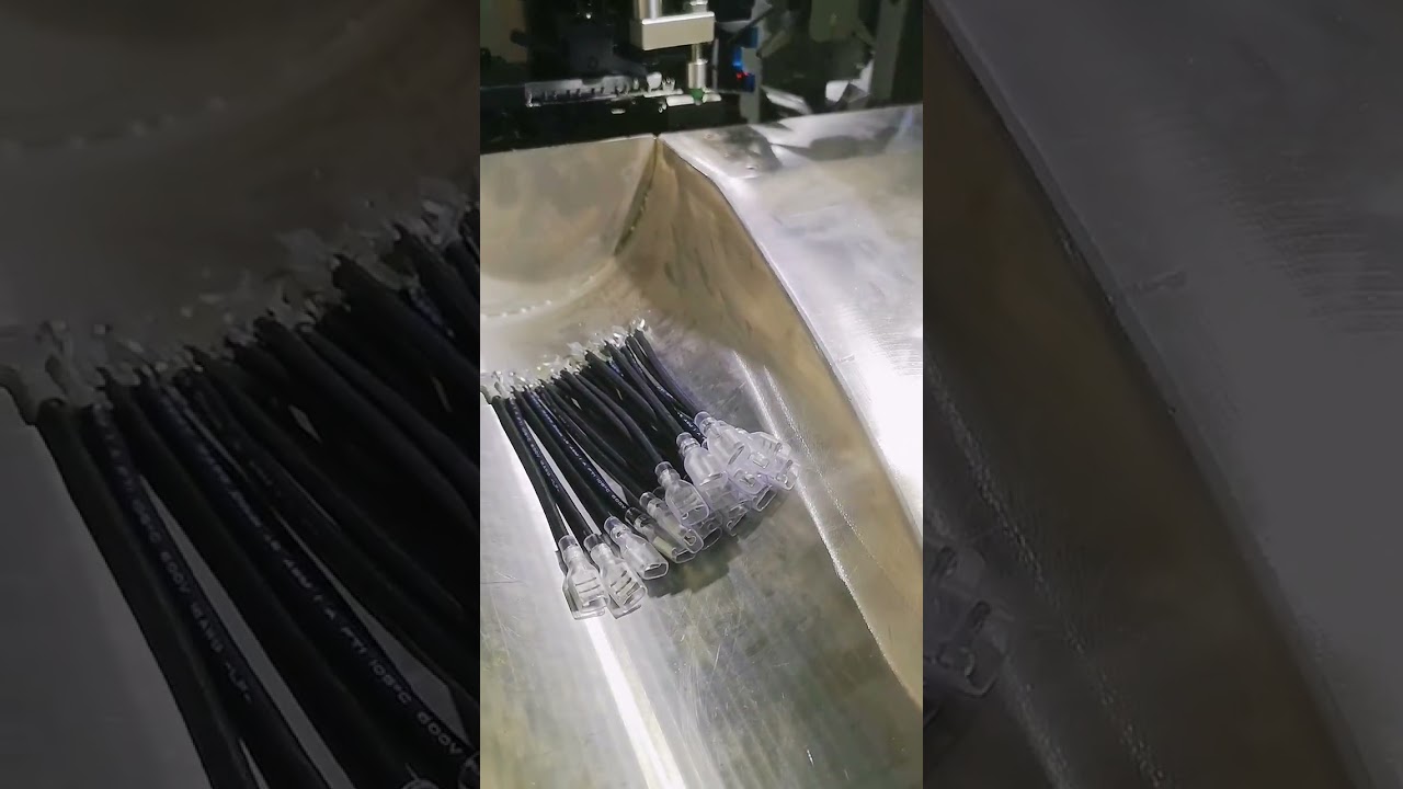 新一代通用型端子機｜高適應性自動化插入設備 #工廠 #機械