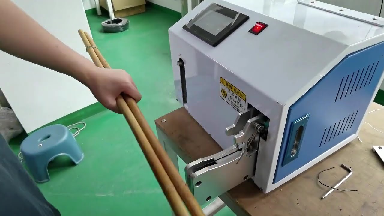 半自動綑紮機實拍：竹筷竹籤綑綁作業高效演示
