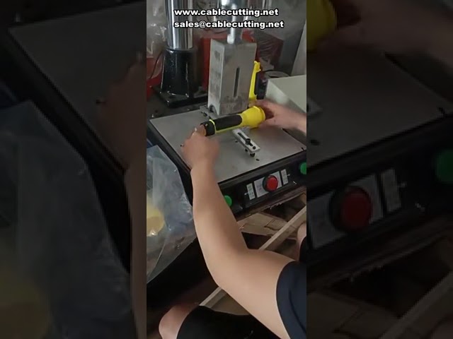 15k-20k高功率超音波塑膠熔接機｜自動追頻技術，工廠自動化焊接首選