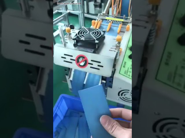 自動電腦布料膠帶裁切機｜冷刀魔術貼管拉鍊彈性帶裁切設備
