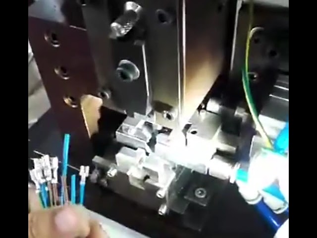 半自動直模端子剝線壓著機｜多芯線整合加工設備
