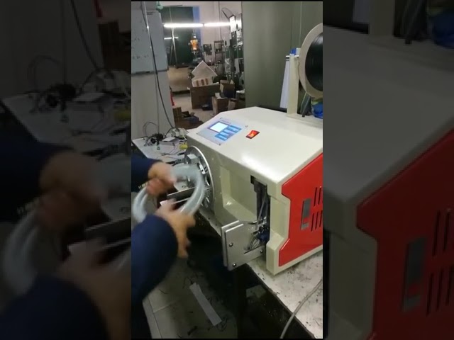 自動繞線綑紮機 WPM-210｜高效線圈包裝自動化設備