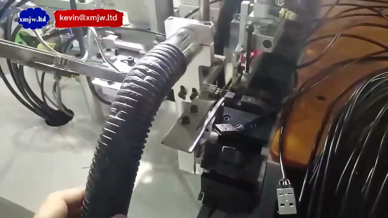 微型連接器自動USB焊接機｜高效精密焊接解決方案