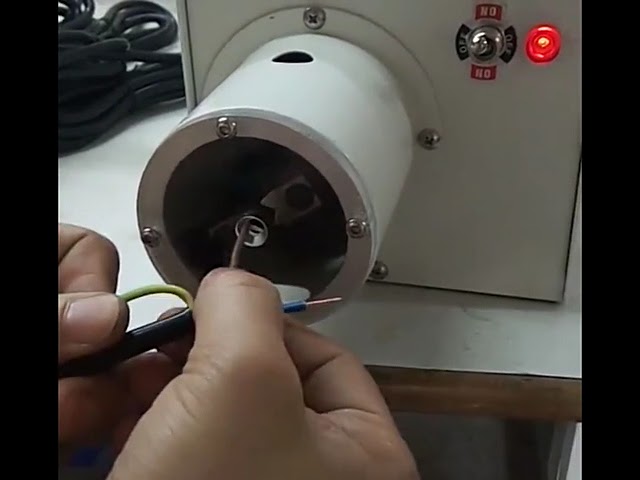 全自動裁線剝皮壓接機 | 整合絞線功能，提升產線效率