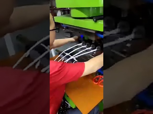 桌上型射出成型機｜小型塑膠產品製造的最佳選擇