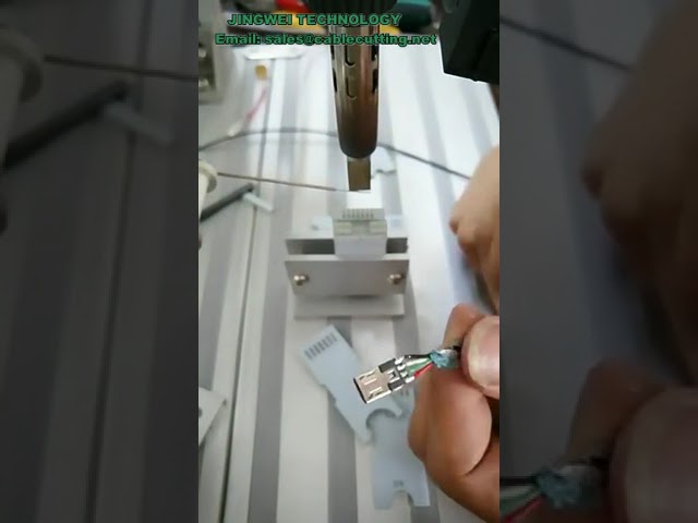 高精度Type-C與USB-A自動焊接機｜iPhone充電線DIY組裝設備