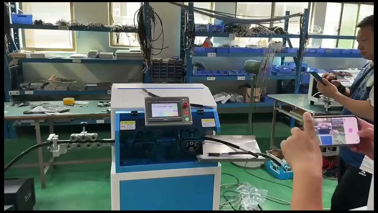電腦夾克電纜製造設備｜自動電腦線大型護套剝線機